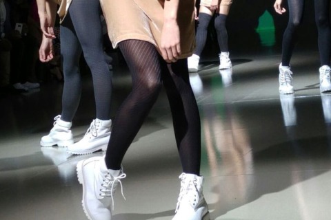 FALKE fashion show social media
